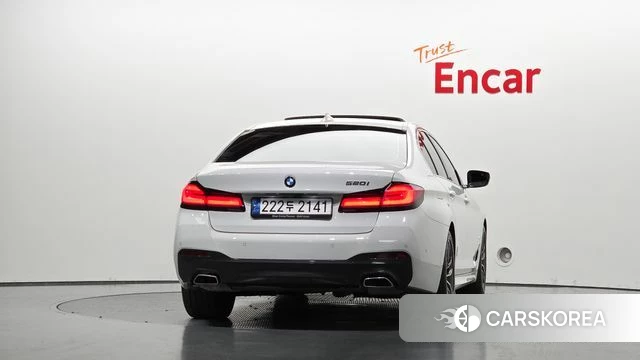 BMW 5 Series (G30) id 4768466 из Кореи 23