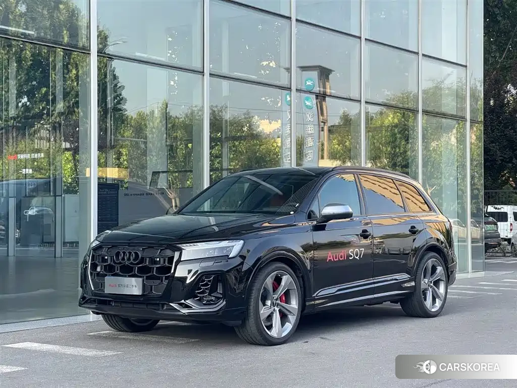 Audi SQ7 2026 Черный из Китая, фото 3