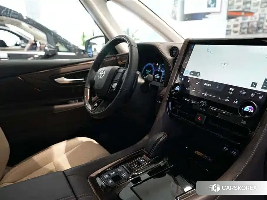 Toyota Alphard 2024 Черный из Китая, фото 3