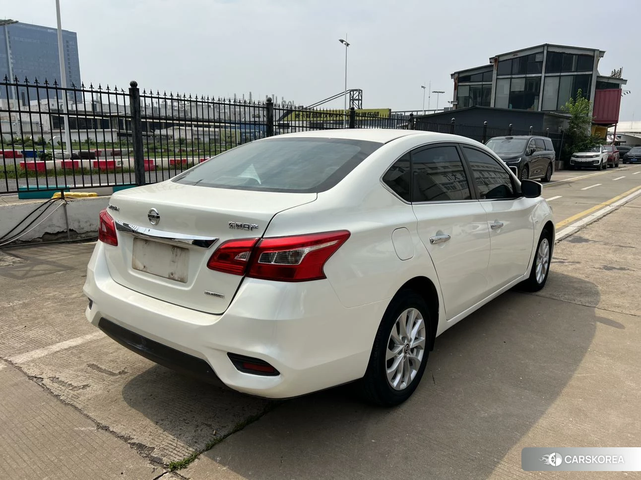 Nissan Sylphy 2021 Белый из Китая, фото 5