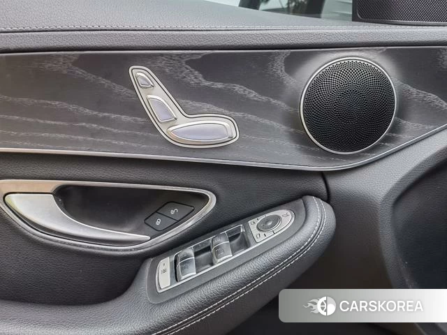 Mercedes-Benz C-class 2021 Белый из Китая, фото 6