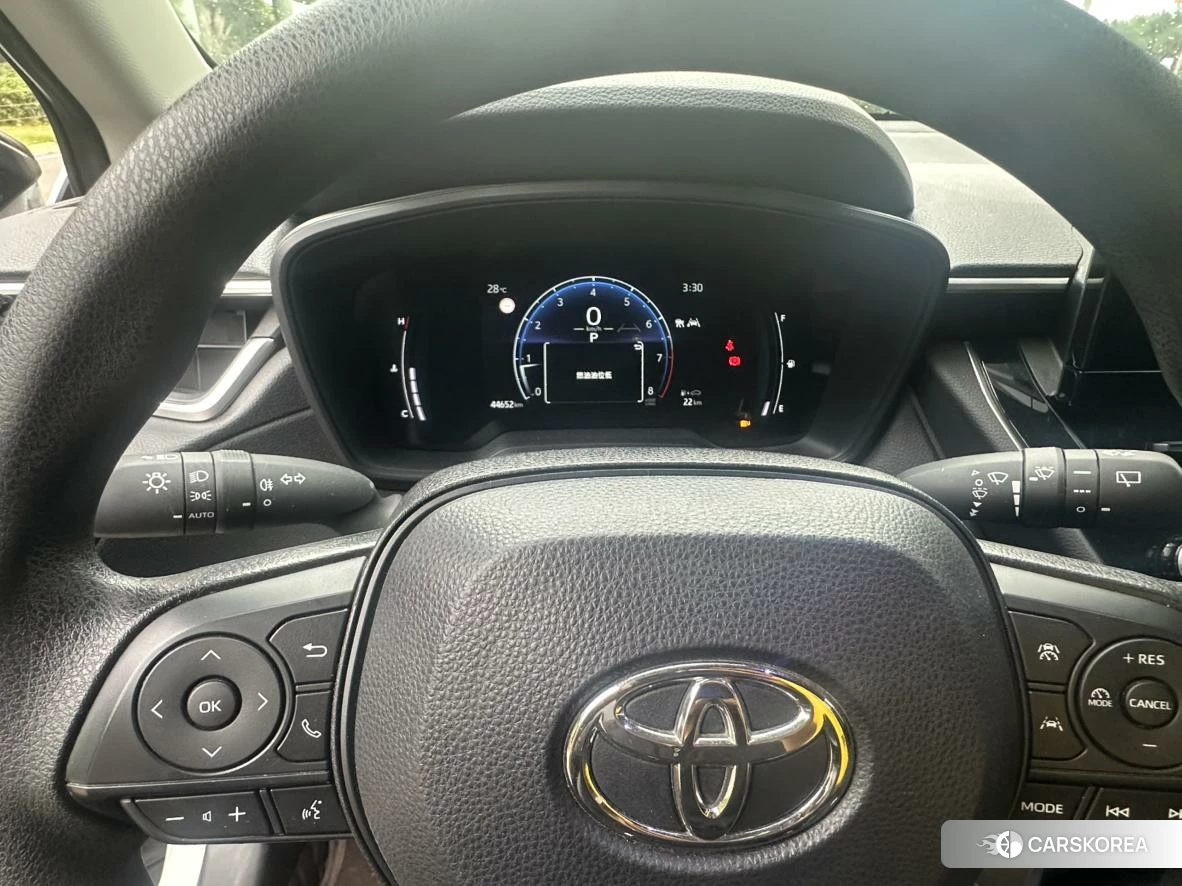 Toyota Corolla 2023 Белый из Китая, фото 6