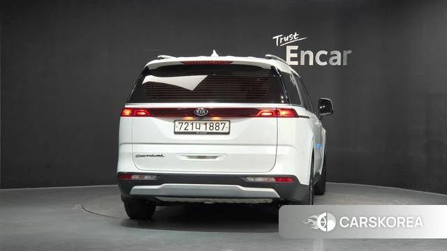 Kia Carnival 4th generation id 4966772 из Кореи 24