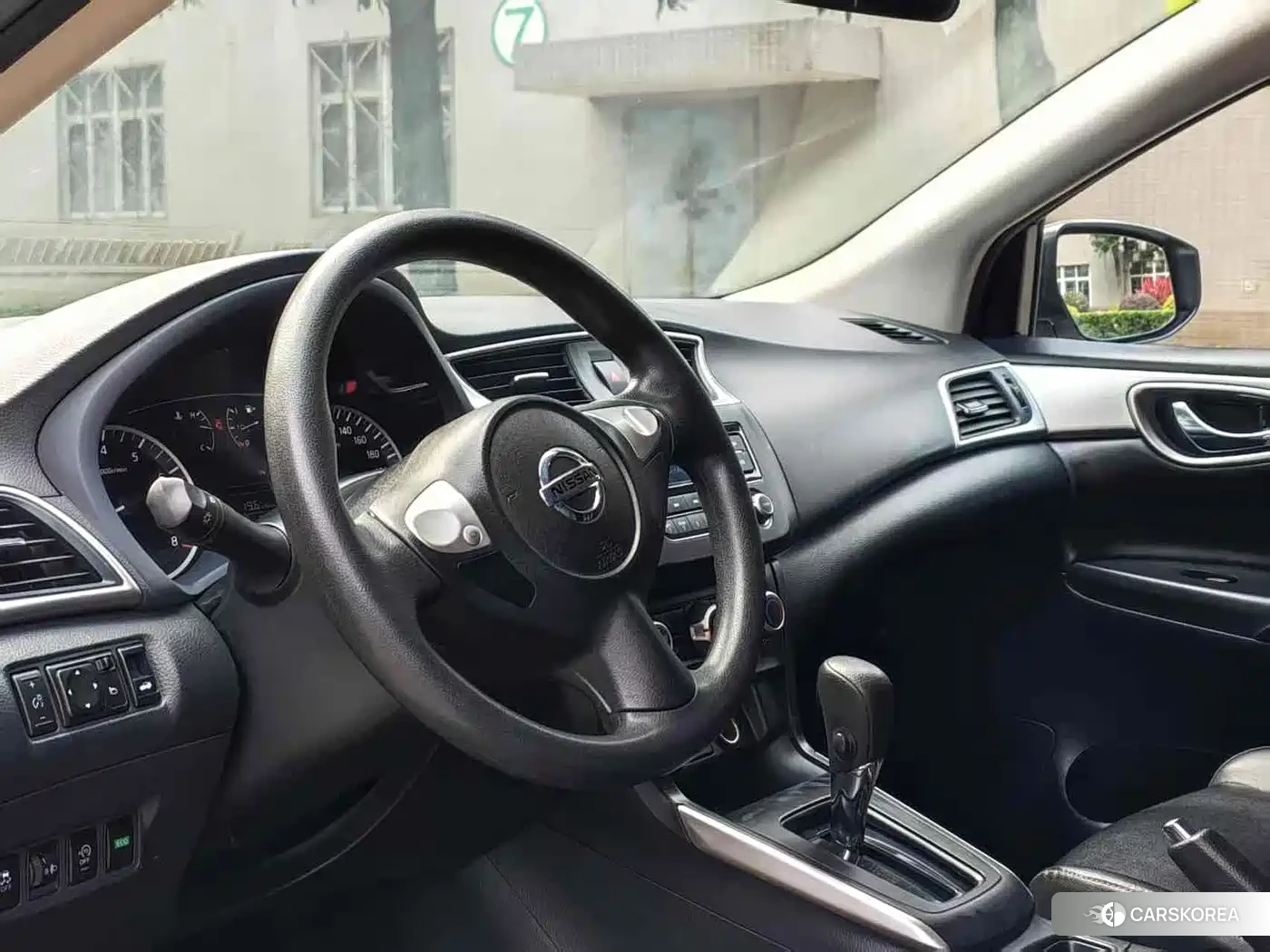 Nissan Sylphy 2021 Белый из Китая, фото 3