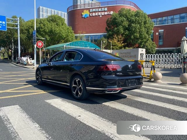 Volkswagen Magotan 2023 Черный из Китая, фото 3