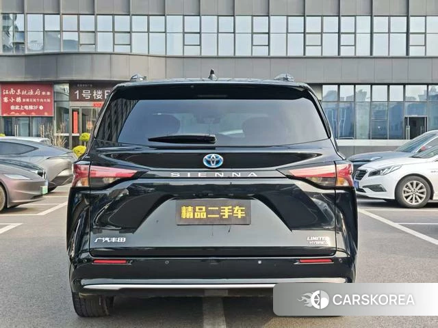 Toyota Sienna 2024 Черный из Китая, фото 6