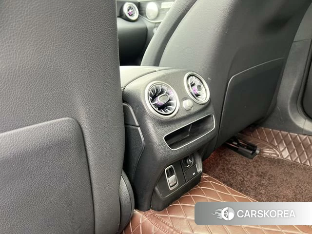 Mercedes-Benz C-class 2021 Белый из Китая, фото 4