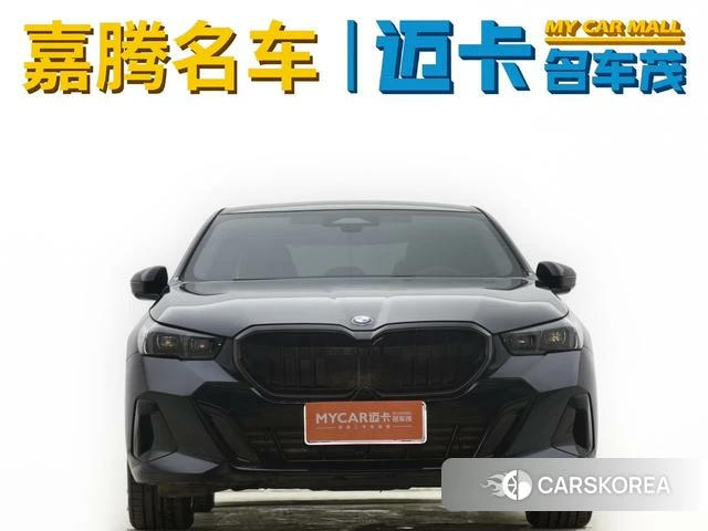 BMW 5 series 2025 Черный из Китая, фото 4