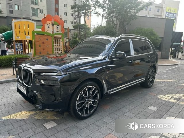BMW X7 (G07) 2026 Черный из Кореи, фото 5