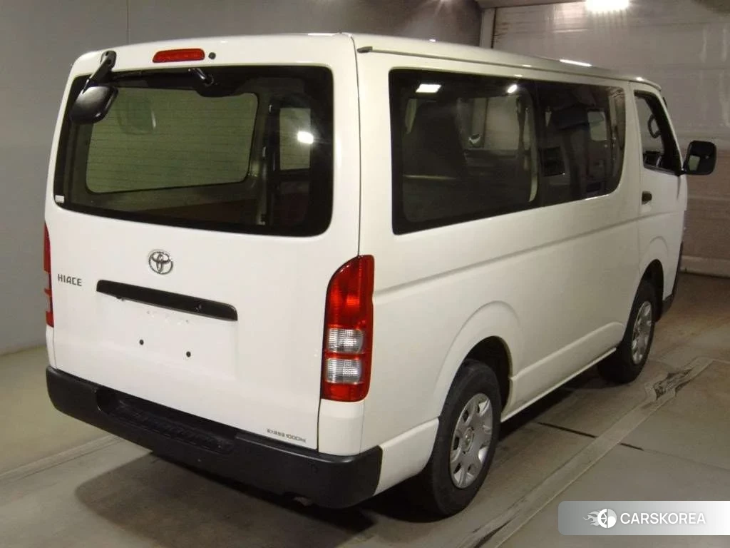 Toyota HiAce Van 2022 из Японии, фото 3