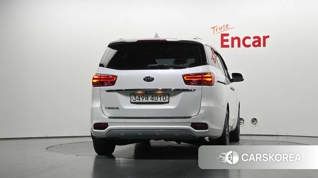 Kia The New Carnival id 4978150 из Кореи 23