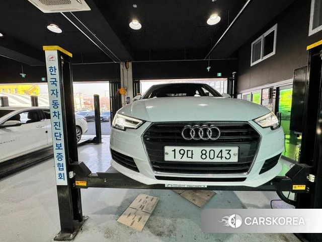 Audi A4 (B9) 2018 Белый из Кореи, фото 3