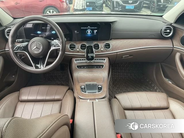 Mercedes-Benz E-Class 2023 Черный из Китая, фото 3