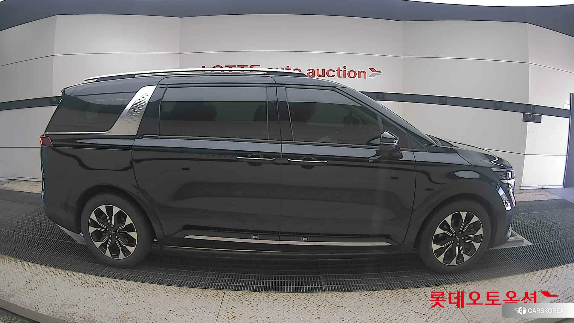 Kia Carnival id 4989977 из Кореи 23