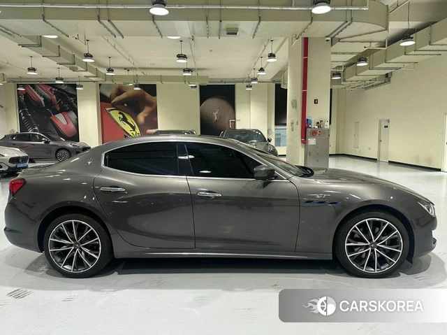 Maserati Ghibli id 4990917 из Кореи 9