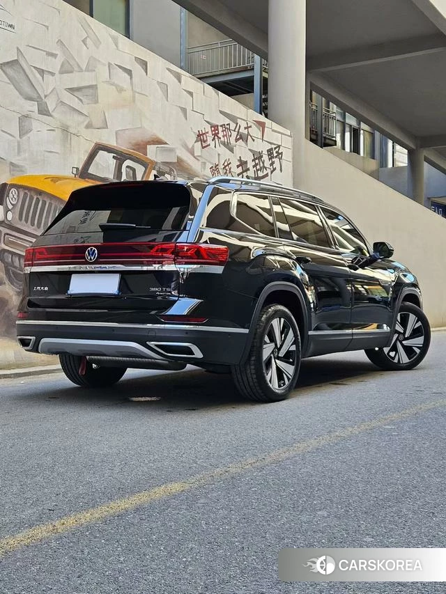 Volkswagen Teramont 2024 Черный из Китая, фото 3