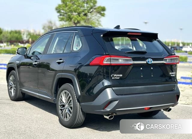 Toyota Wildlander 2023 Черный из Китая, фото 5