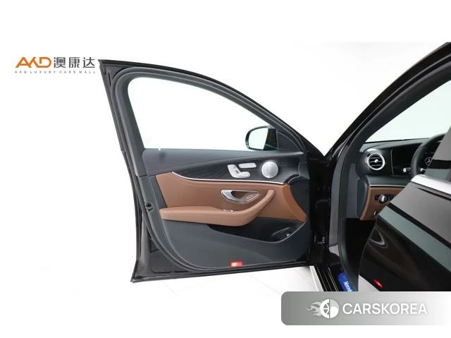 Mercedes-Benz E-Class 2021 Черный из Китая, фото 3