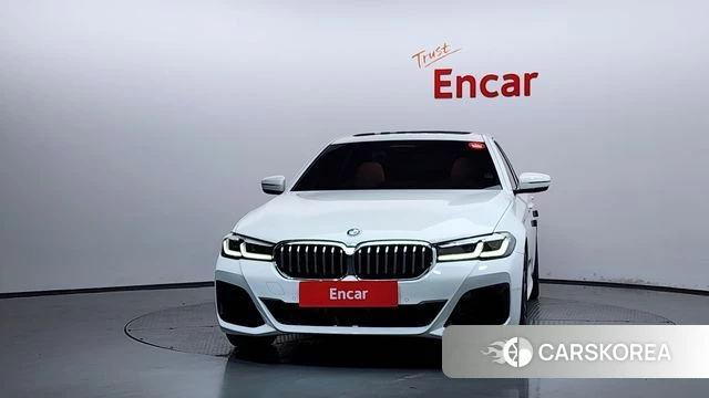 BMW 5 Series (G30) id 4529076 из Кореи 23