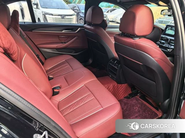 BMW 5 series 2021 Черный из Китая, фото 5