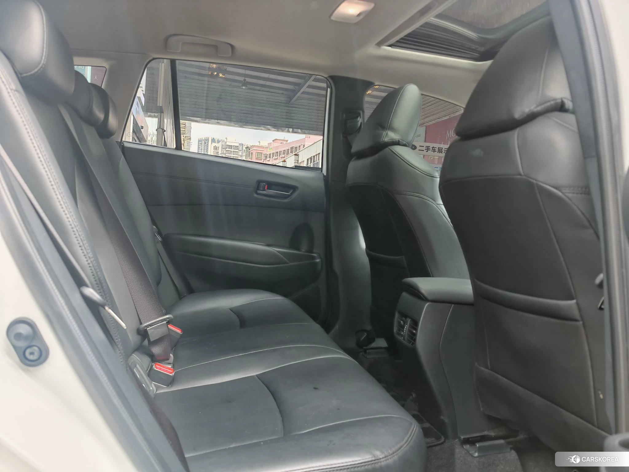Toyota Corolla 2024 Белый из Китая, фото 5