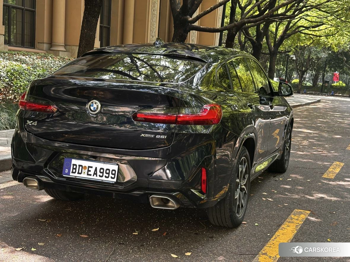 BMW X4 2021 Черный из Китая, фото 5