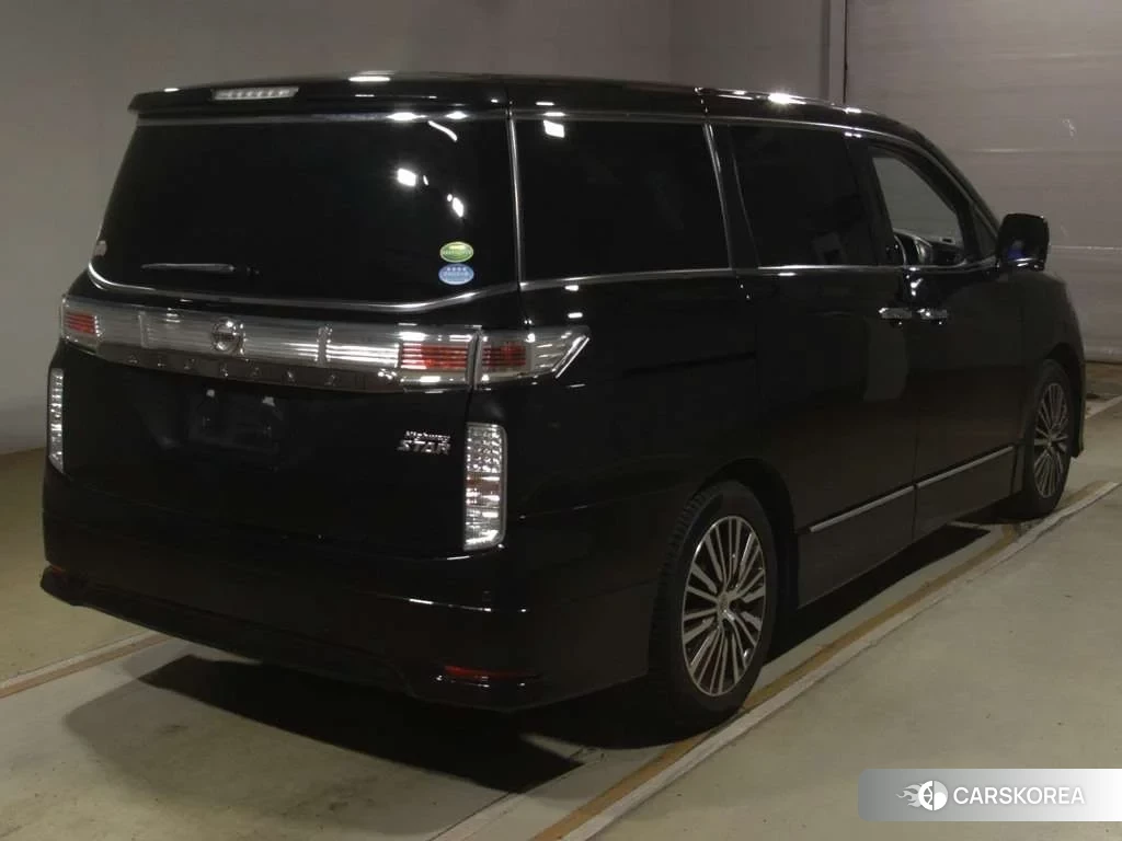 Nissan Elgrand 2018 из Японии, фото 3