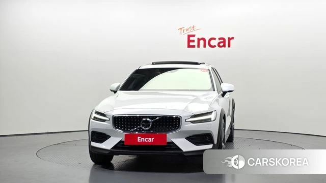Volvo V60 Cross-Country 2nd Generation id 3844678 из Кореи 13