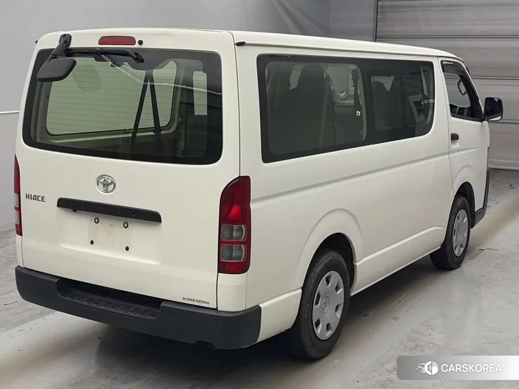 Toyota HiAce Van 2021 из Японии, фото 3