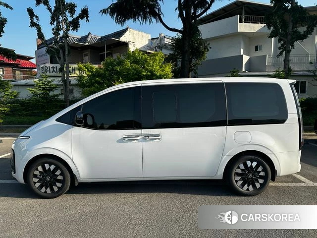 Hyundai Staria 2025 Белый из Кореи, фото 4