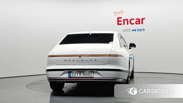 Hyundai Grandeur (GN7) id 4964788 из Кореи 23