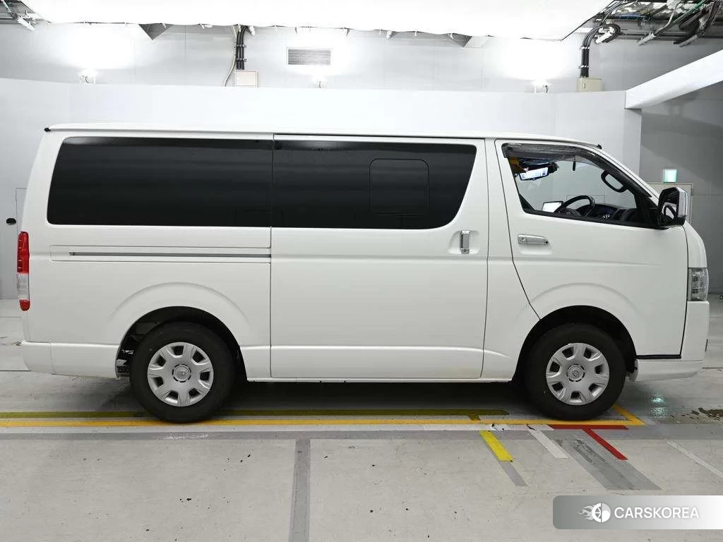 Toyota HiAce Van 2025 из Японии, фото 3