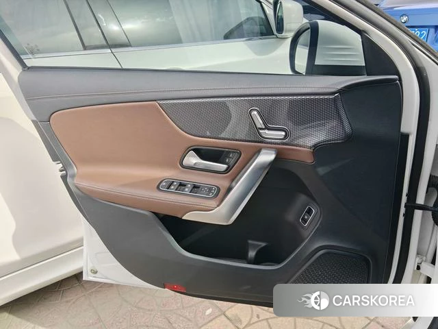 Mercedes-Benz A-Class 2023 Белый из Китая, фото 3