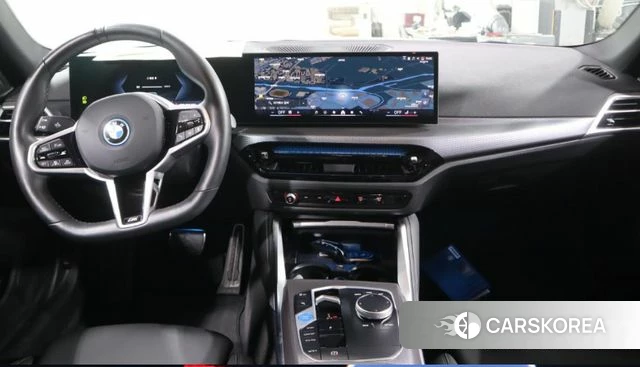 BMW i4 2025 Небесно-голубой из Кореи, фото 3