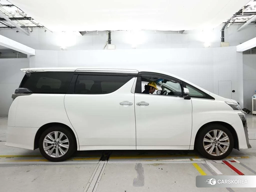 Toyota Vellfire 2019 из Японии, фото 3