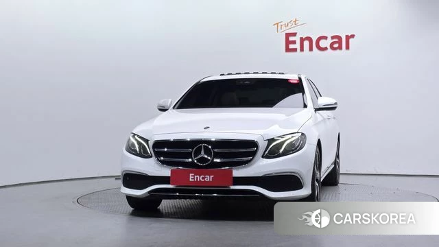 Mercedes-Benz E-Class W213 id 4987841 из Кореи 23