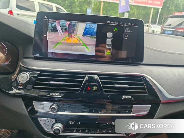 BMW 5 series 2021 Белый из Китая, фото 3