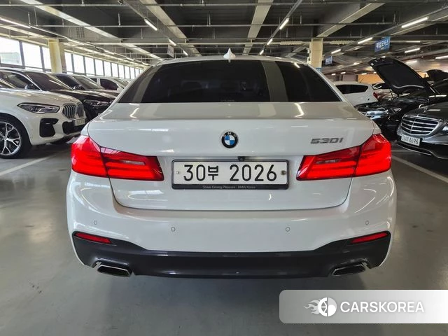 BMW 5 Series (G30) id 4944413 из Кореи 13