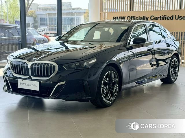 BMW 5 series 2025 Черный из Китая, фото 4