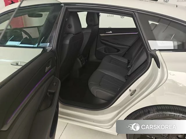 Volkswagen Lamando 2025 Серебристо-серый из Китая, фото 3