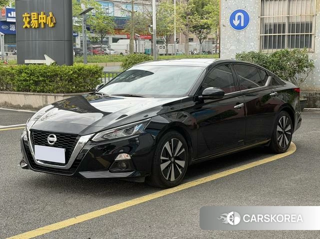 Nissan Altima 2022 Черный из Китая, фото 4
