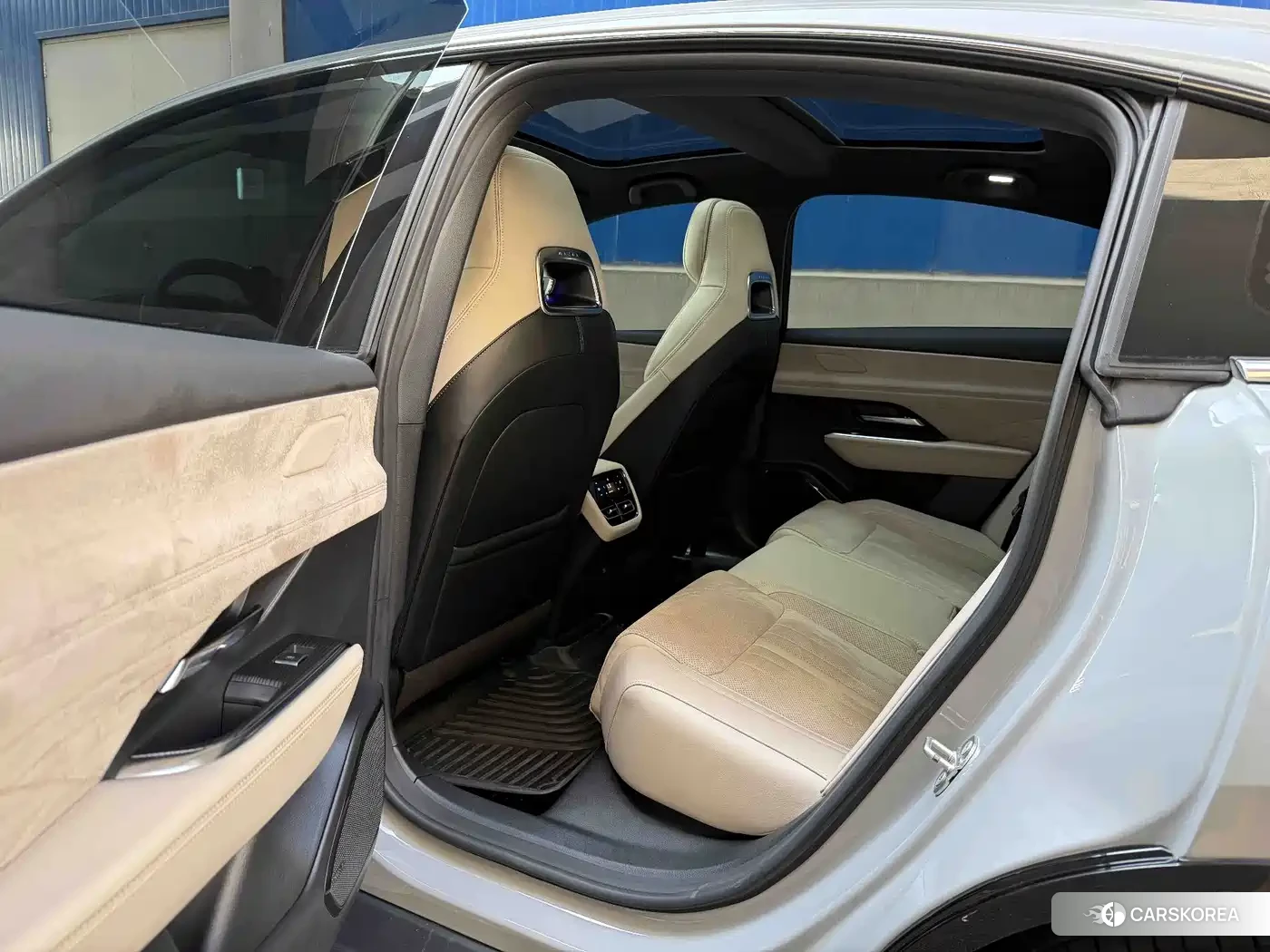 Mazda EZ-6 2025 Silver/gray из Китая, фото 3