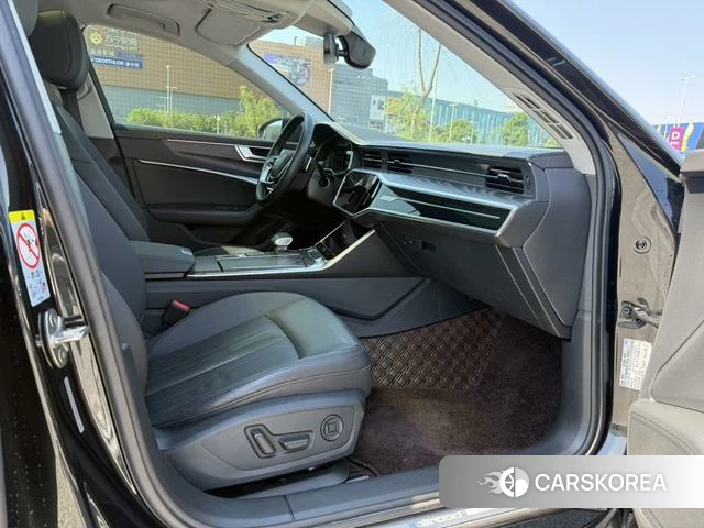 Audi A6 2021 Черный из Китая, фото 5