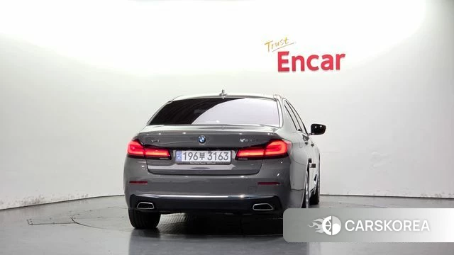 BMW 5 Series (G30) id 5047152 из Кореи 23
