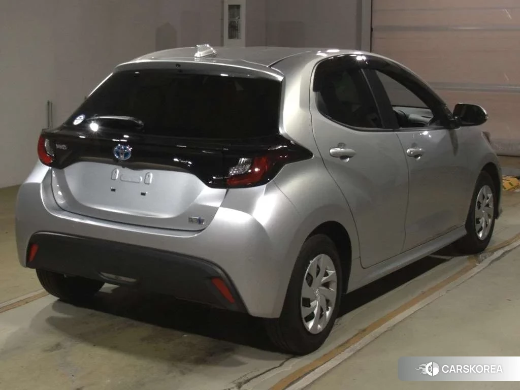 Toyota Yaris 2023 из Японии, фото 3