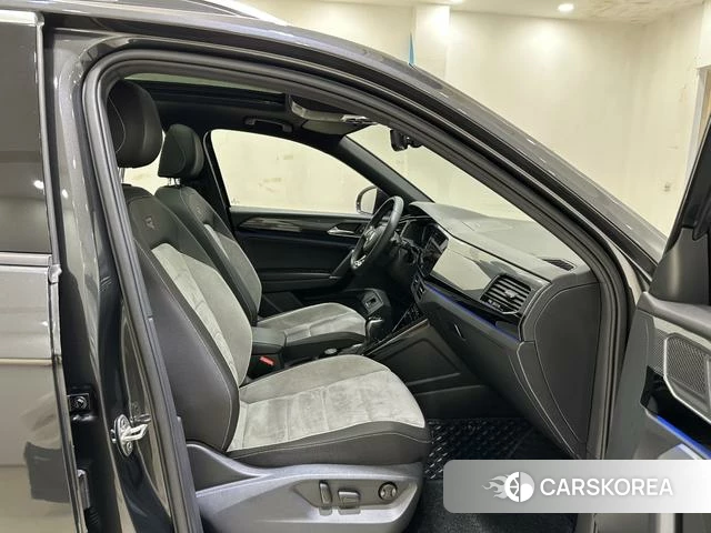 Volkswagen Tayron 2021 Темно-серый из Китая, фото 6