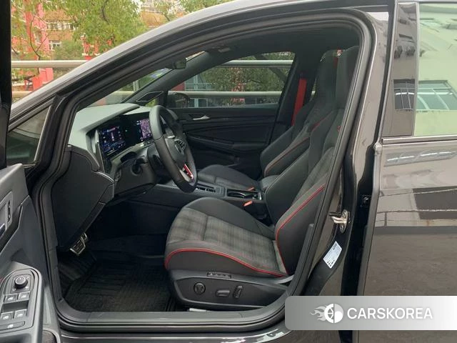 Volkswagen Golf 2021 Черный из Китая, фото 3