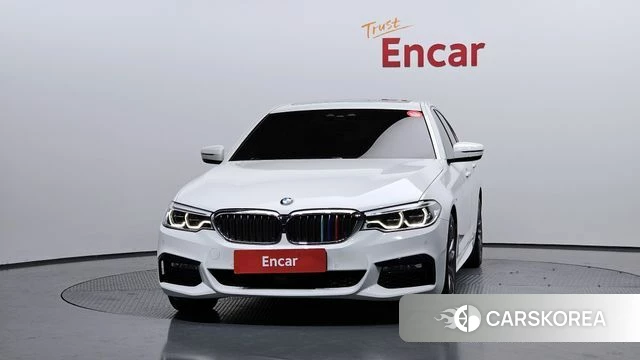BMW 5 Series (G30) id 3886489 из Кореи 13