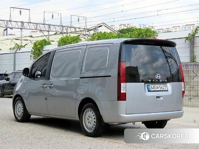 Hyundai Staria 2022 Серебристо-серый из Кореи, фото 3