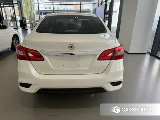 Nissan Sylphy 2021 Белый из Китая, фото 6